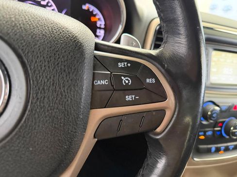 Used 2016 Jeep Grand Cherokee Laredo RWD image 30