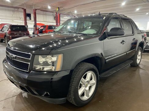 Used 2007 Chevrolet Avalanche LTZ w/ LTZ Preferred Equipment Group image 7
