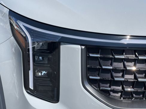 New 2026 Kia Carnival SX w/ SX Dark Edition Package image 32