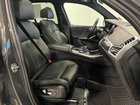 Used 2023 BMW X5 M50i w/ Executive Package image 42