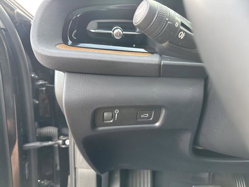 Used 2021 Polestar Polestar 2 image 28