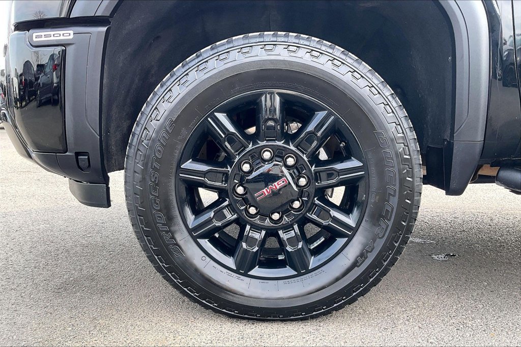 Used 2025 GMC Sierra 2500 AT4 w/ Technology Package AWD/4WD image 35