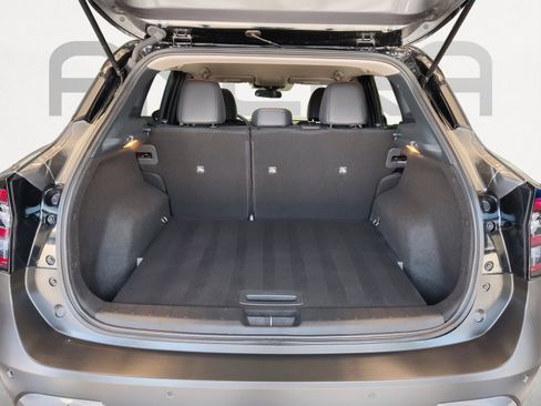 Used 2025 Nissan Kicks SR FWD image 14