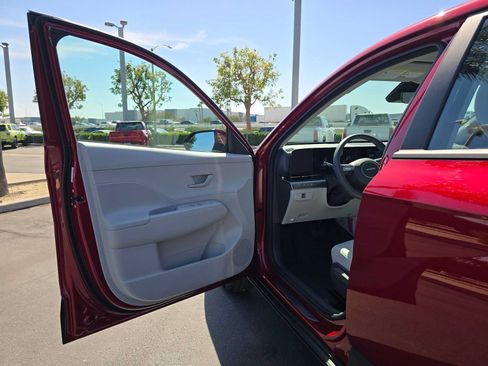 Used 2026 Hyundai Kona SE FWD image 19