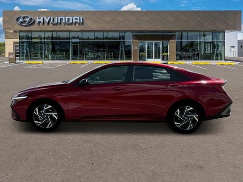 New 2025 Hyundai Elantra Sport image 3