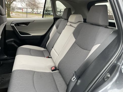 Used 2023 Toyota RAV4 XLE image 19