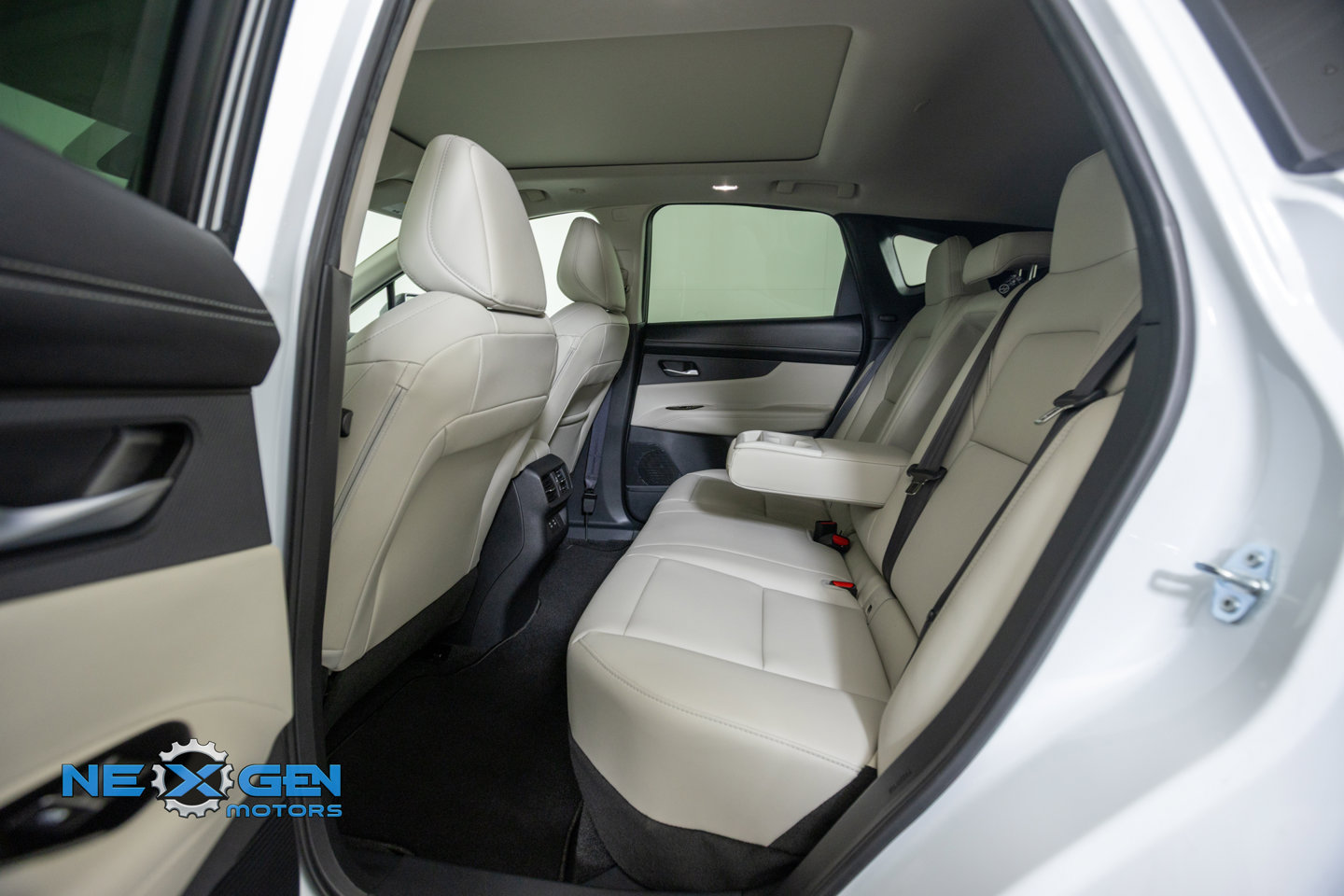 Used 2025 Nissan Murano SL AWD/4WD image 29