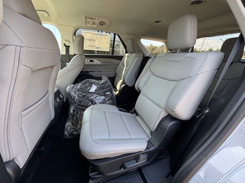 New 2026 Ford Explorer Active image 15