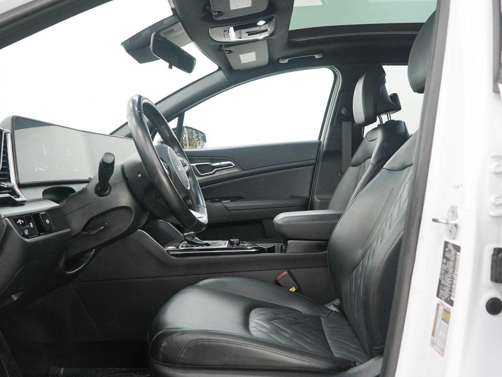Used 2023 Kia Sportage X-Line w/ X-Line Premium Package AWD/4WD image 23