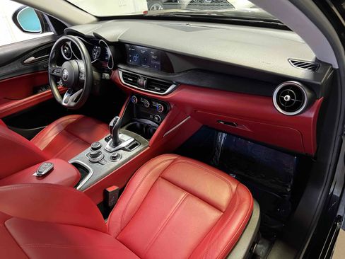 Used 2021 Alfa Romeo Stelvio Sprint w/ Nero Edizione RWD image 29