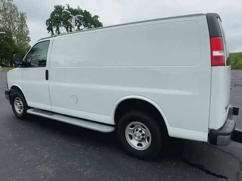 Used 2023 Chevrolet Express 2500 w/ Driver Convenience Package image 6