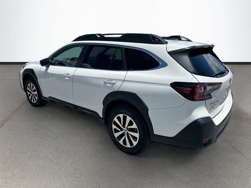 Used 2024 Subaru Outback Premium AWD/4WD image 5