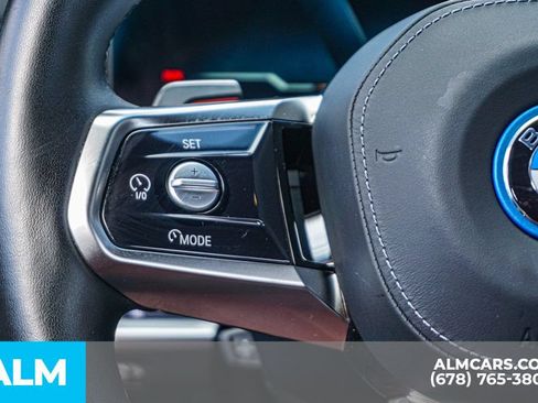 Used 2025 BMW i7 eDrive50 w/ M Sport Package RWD image 29