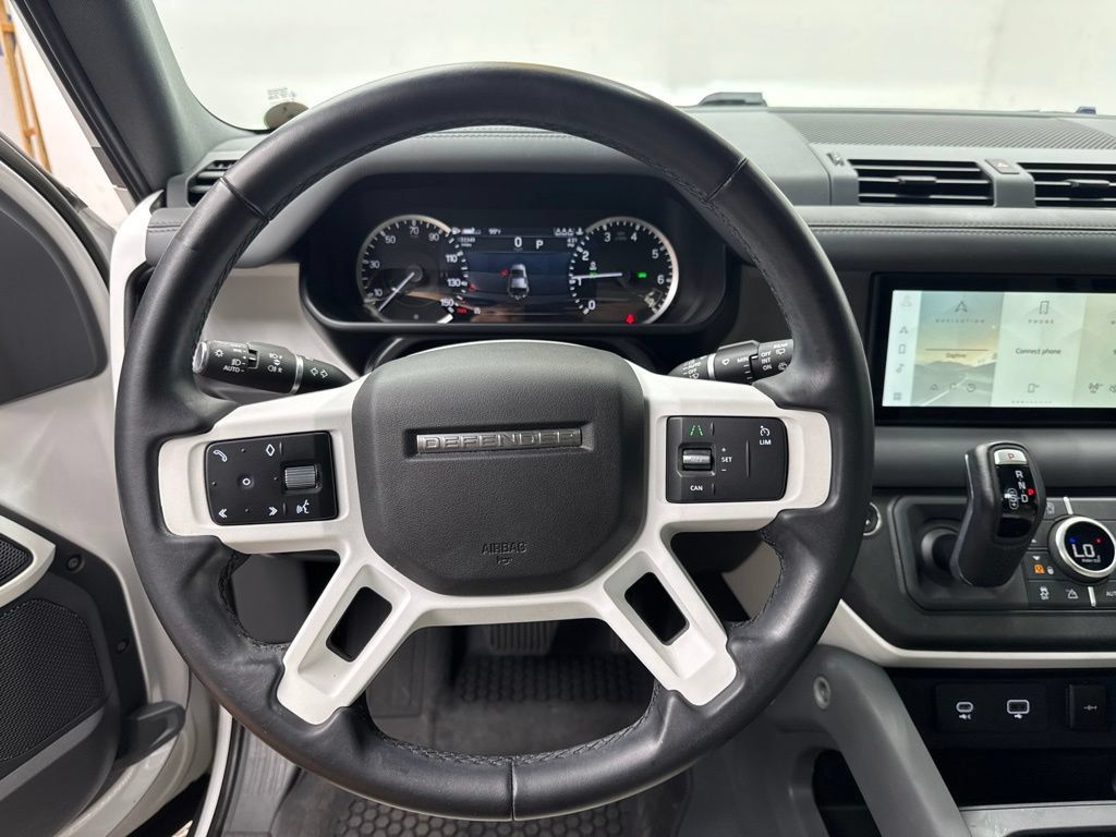 Used 2023 Land Rover Defender 110 SE AWD/4WD image 20