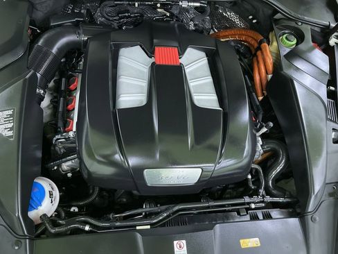 Used 2011 Porsche Cayenne S image 30