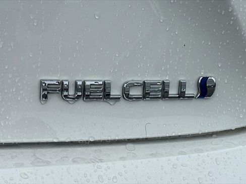 Certified 2018 Toyota Mirai image 32