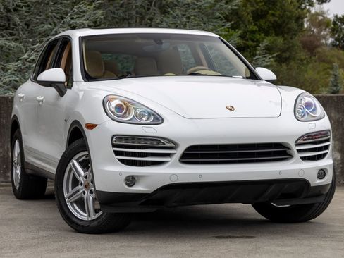 Used 2014 Porsche Cayenne Diesel AWD/4WD image 6