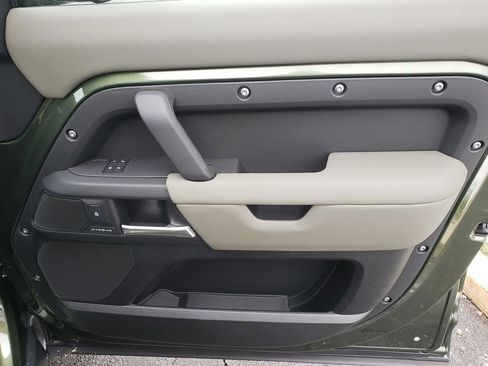 New 2026 Land Rover Defender 110 S image 20