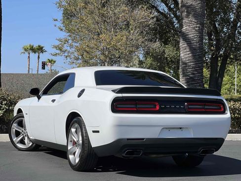 Used 2017 Dodge Challenger R/T RWD image 27
