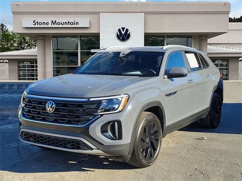 Certified 2024 Volkswagen Atlas Cross Sport SE w/ Panoramic Sunroof Package image 1