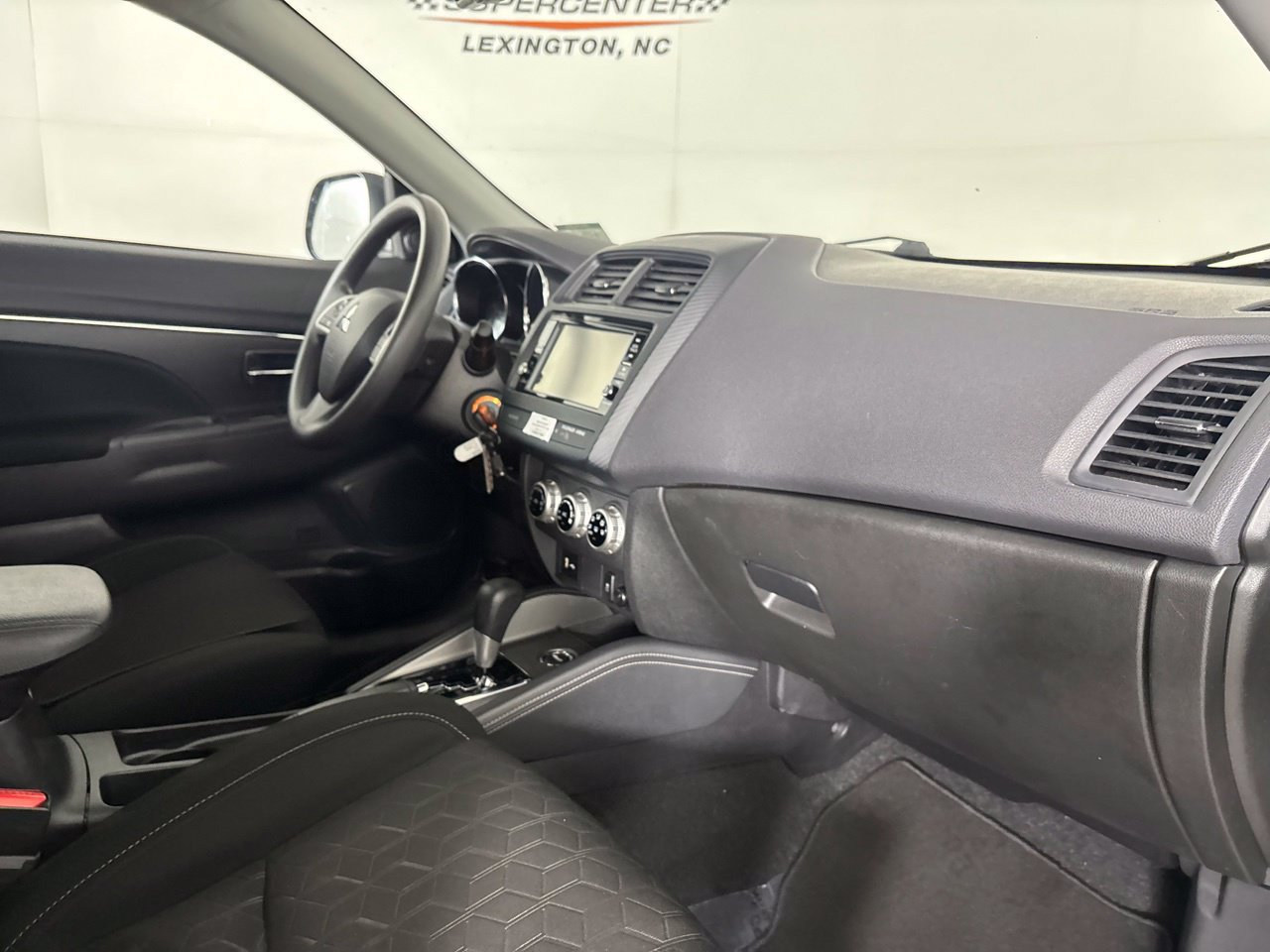 Used 2024 Mitsubishi Outlander Sport AWD image 30