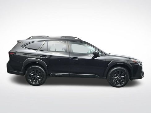 Used 2023 Subaru Outback Onyx Edition AWD/4WD image 9