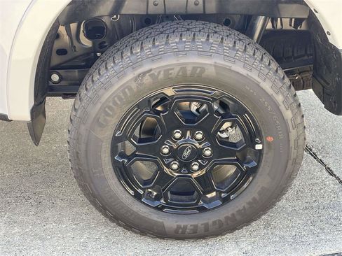 New 2025 Ford Ranger Lariat w/ FX4 Off-Road Package image 9