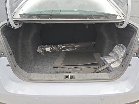 Used 2025 Nissan Versa SV w/ Trunk Package FWD image 12