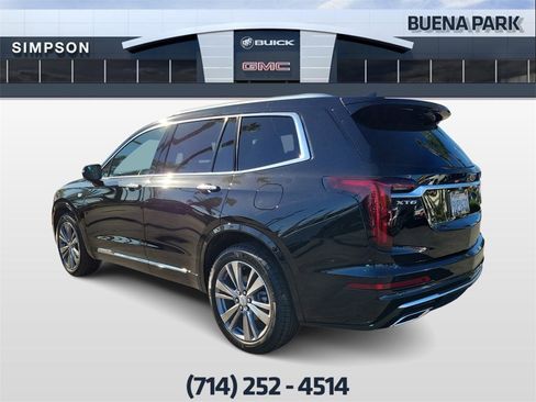 Used 2025 Cadillac XT6 Premium Luxury w/ Technology Package image 6