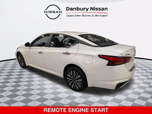 Certified 2023 Nissan Altima 2.5 SV AWD/4WD image 6