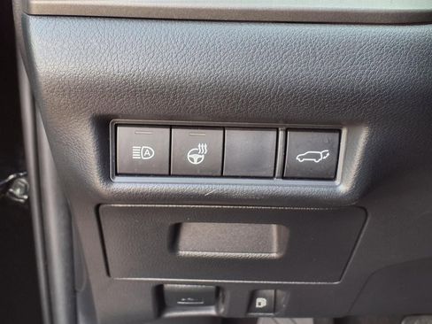 Used 2024 Toyota Grand Highlander XLE AWD/4WD image 22