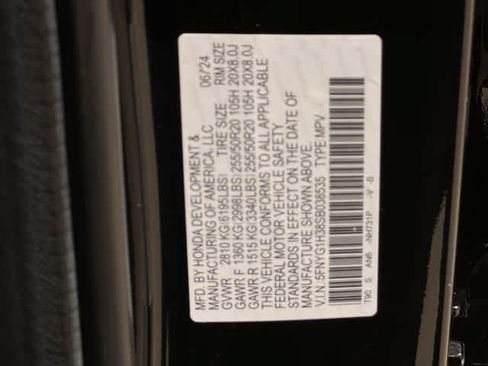Certified 2025 Honda Pilot Sport image 22