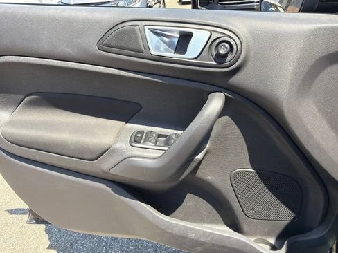 Used 2015 Ford Fiesta SE FWD image 15