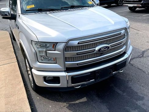 Used 2015 Ford F150 Platinum w/ Equipment Group 701A Luxury AWD/4WD image 5