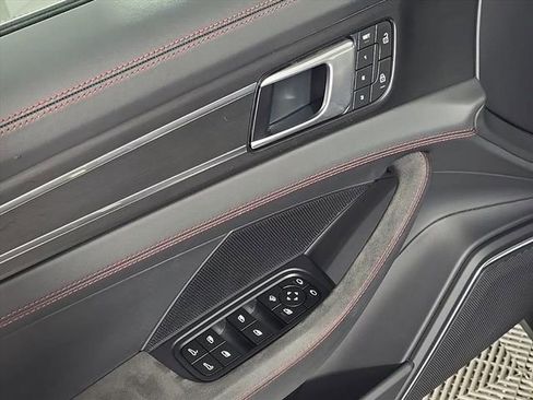 Certified 2023 Porsche Panamera GTS image 17