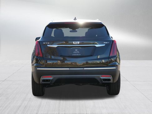 Used 2025 Cadillac XT5 Premium Luxury w/ LPO, Floor Liner Package image 5
