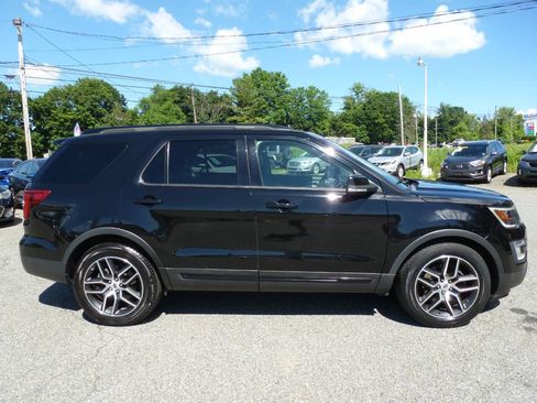 Used 2017 Ford Explorer Sport AWD/4WD image 7