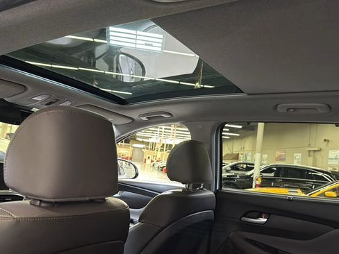 Used 2020 Hyundai Santa Fe Limited image 26