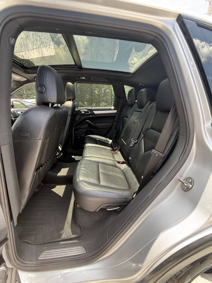 Used 2013 Porsche Cayenne S AWD/4WD image 12