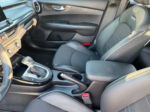 Used 2021 Kia Forte GT-Line w/ GT-Line Premium Package FWD image 12