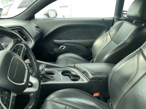 Used 2017 Dodge Challenger GT w/ Driver Convenience Group image 3