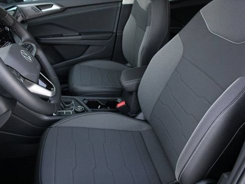 New 2026 Volkswagen Taos SE AWD/4WD image 14
