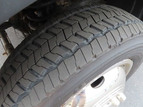 Used 2016 RAM 5500 Tradesman image 11