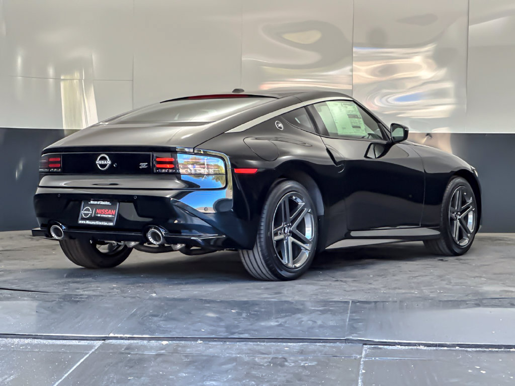 New 2027 Nissan Z Performance w/ Essentials Package (Sport) RWD image 3