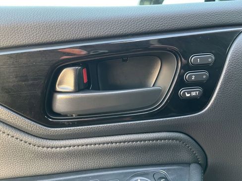 Used 2026 Honda Odyssey Touring image 12