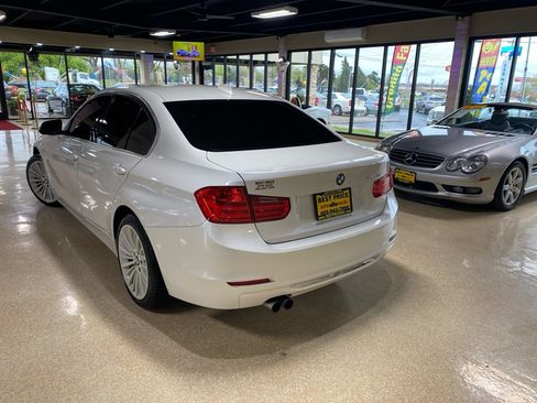Used 2013 BMW 328i Sedan RWD image 4