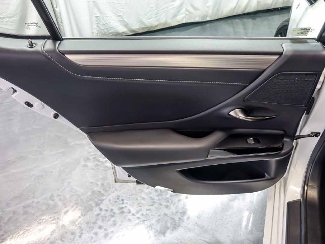 Used 2023 Lexus ES 350 F Sport w/ Accessory Package (Z2) FWD image 27