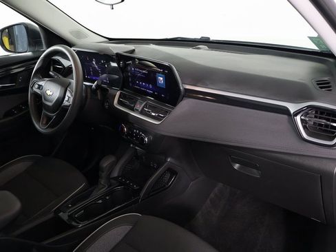 Used 2024 Chevrolet TrailBlazer LS image 9