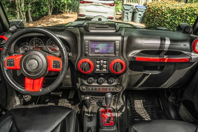 Used 2014 Jeep Wrangler Unlimited Rubicon AWD/4WD image 34