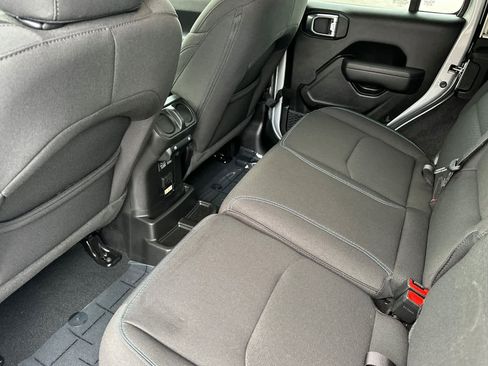 Used 2023 Jeep Wrangler Unlimited Rubicon 4xe w/ Steel Bumper Group image 4